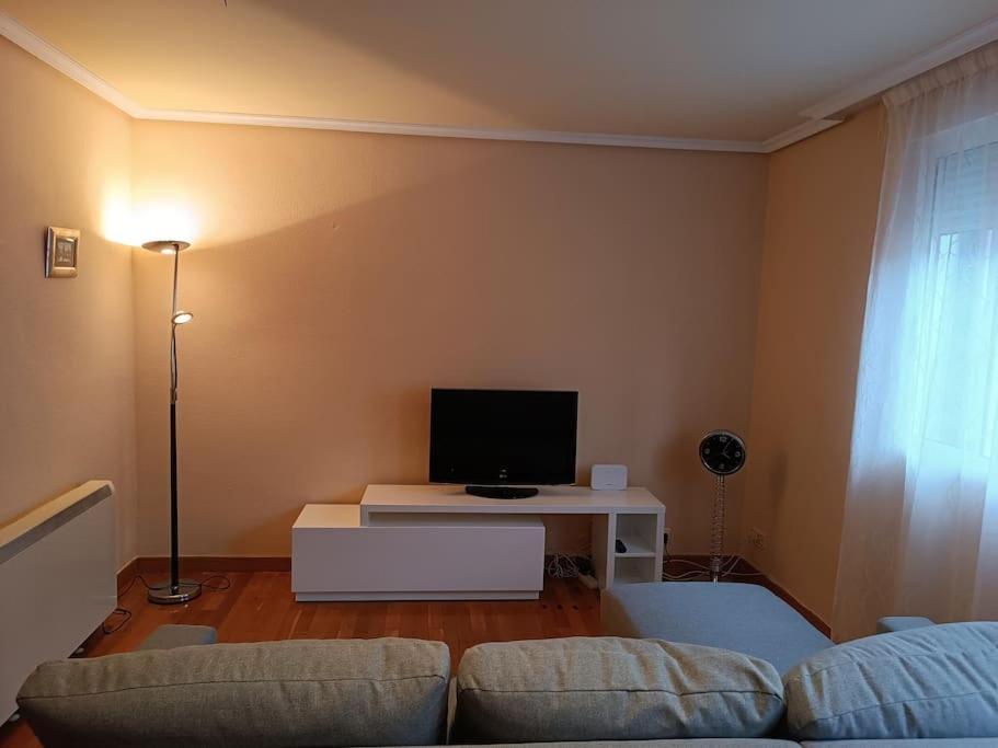 Piso Centro Evolucion Apartment Burgos Exterior photo